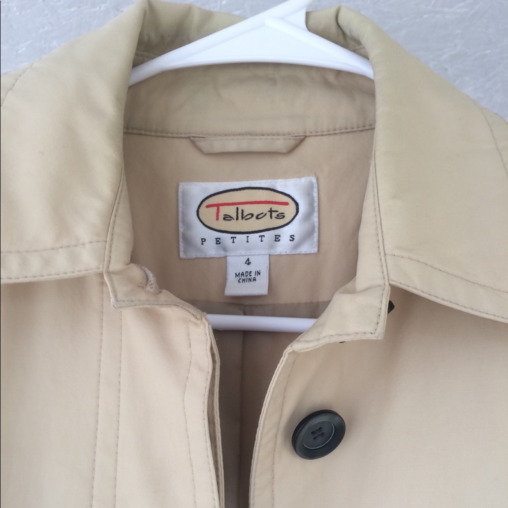Talbots trench coat size 4. Tan.